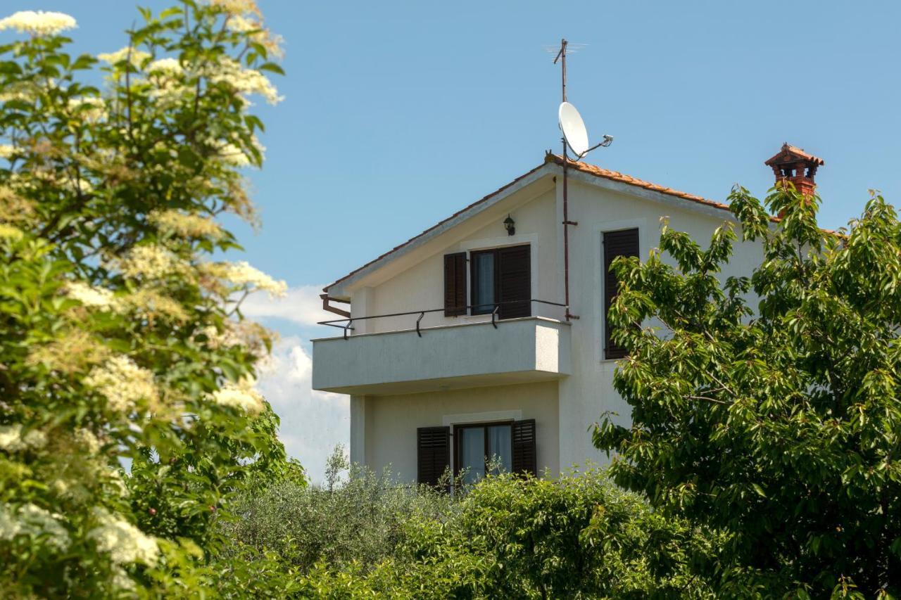 App Fiorela Poreč Kültér fotó