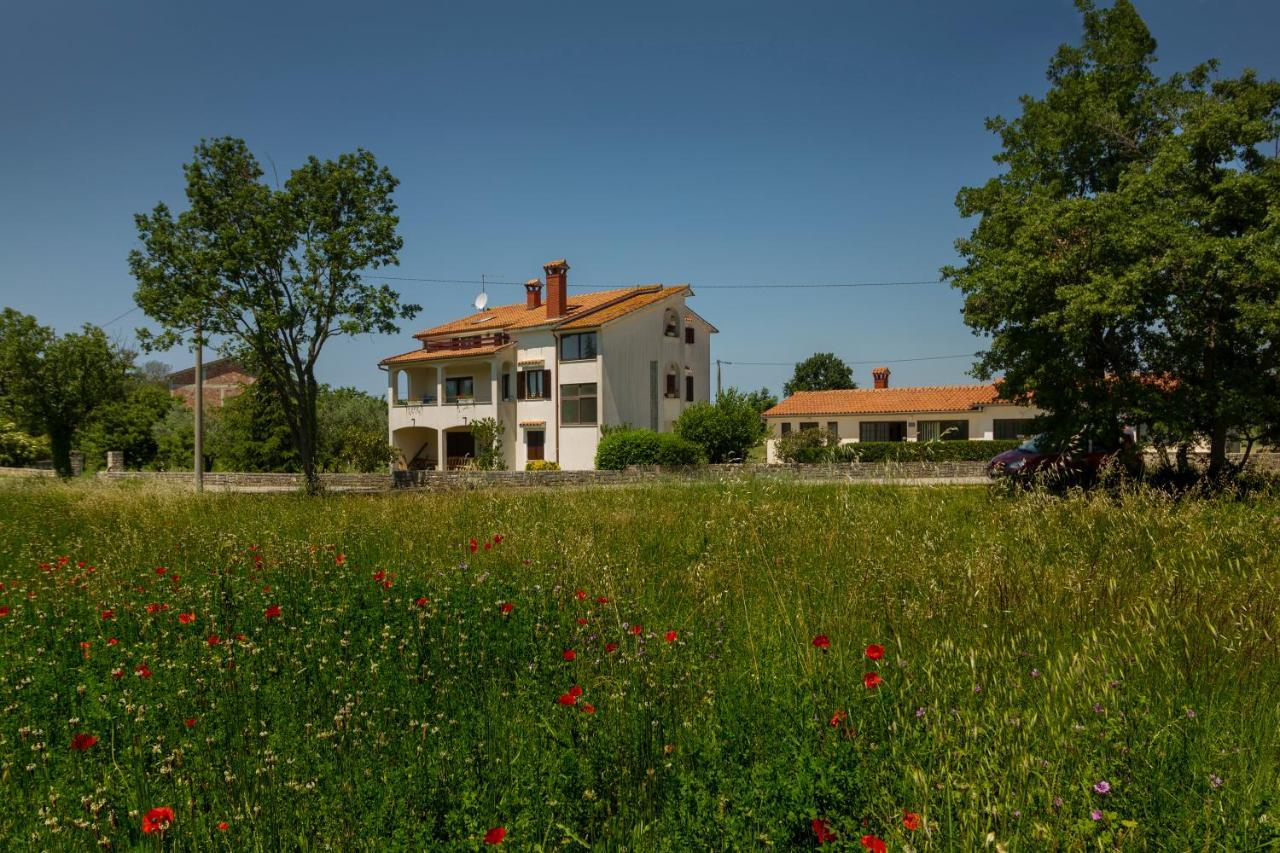App Fiorela Poreč Kültér fotó